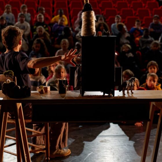 mamie-elle-fait-que-des-pulls-blancs-9